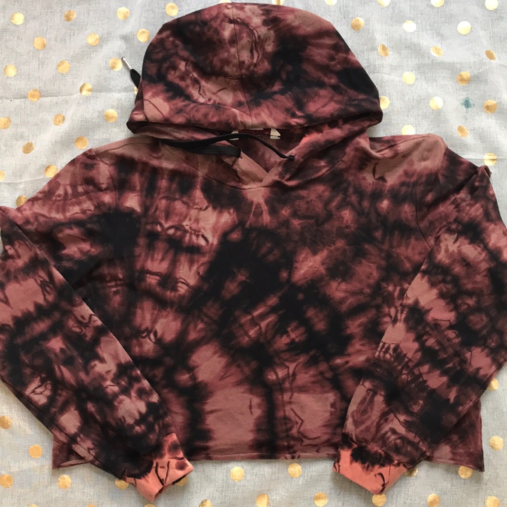 Custom acid washed cropped hoodie
